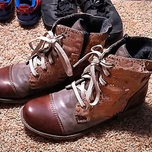 COPY - Rieker Size 41 Zip Up Boots